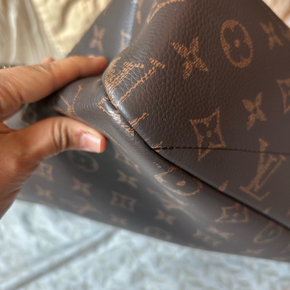 Louis Vuitton Monogram shopper Tote in Brown - Picture 4 of 12